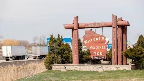 Wisconsin welcome sign